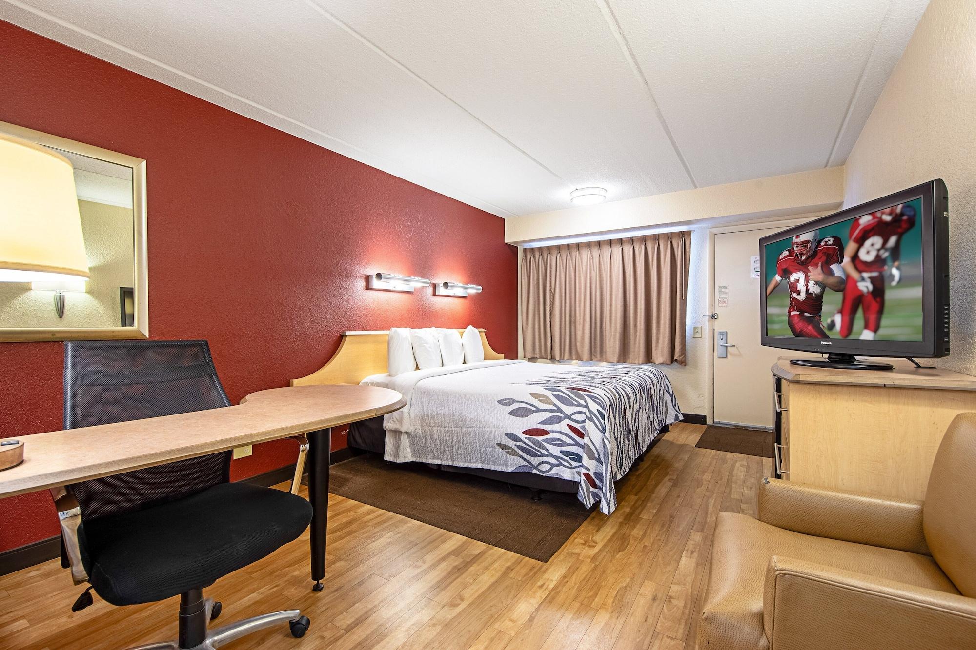 Red Roof Inn Toledo University Экстерьер фото