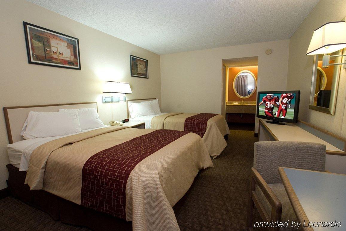 Red Roof Inn Toledo University Экстерьер фото